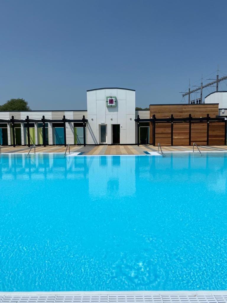 Muscovy Lodge With Hot Tub At Tattershall Lakes Country Park Εξωτερικό φωτογραφία