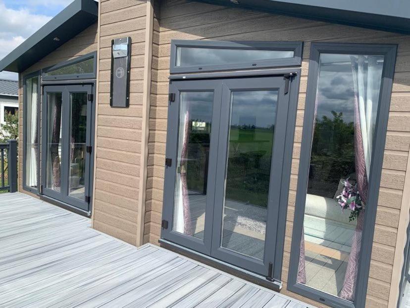 Muscovy Lodge With Hot Tub At Tattershall Lakes Country Park Εξωτερικό φωτογραφία